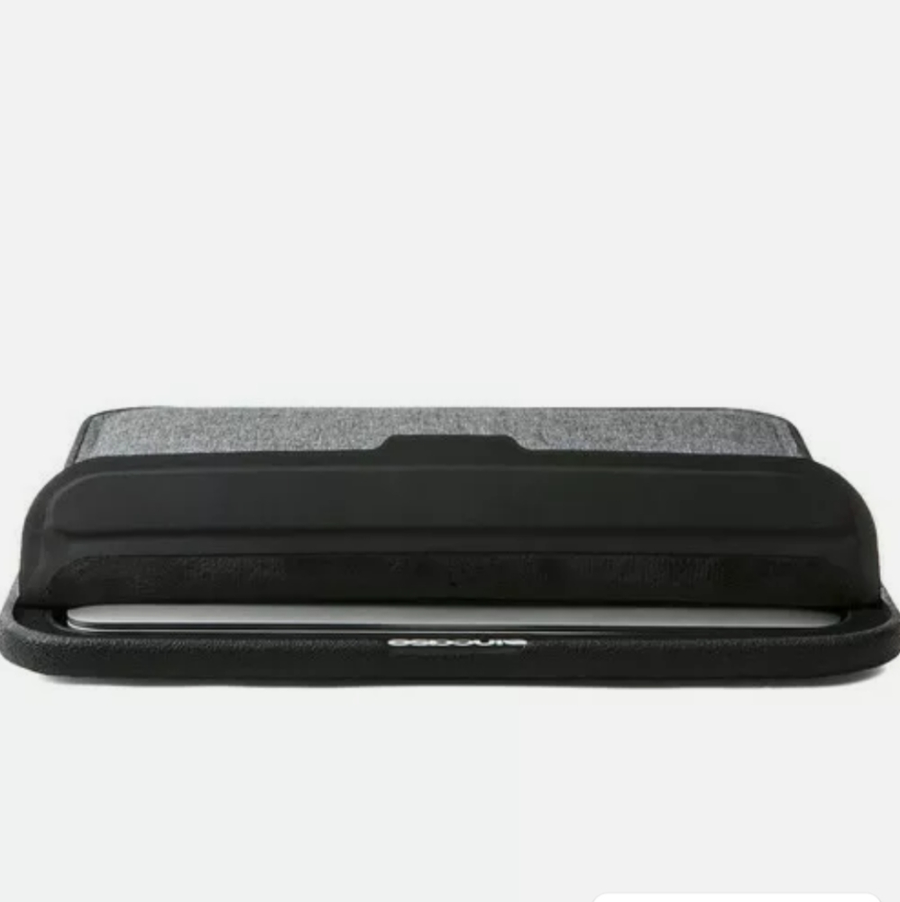 LAPTOP SLEEVE 12" MCBOOK COMP